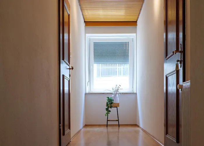 Flataid Gaestehaus Graschi - Gutes Und Guenstiges Einzelzimmer - Steinbergstrasse Appartamento Graz